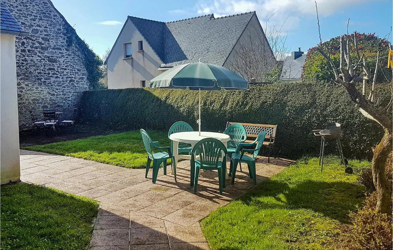 4 Bedroom Amazing Home In Le Cloitre S Thegonnec Le Cloitre-Saint-Thegonnec